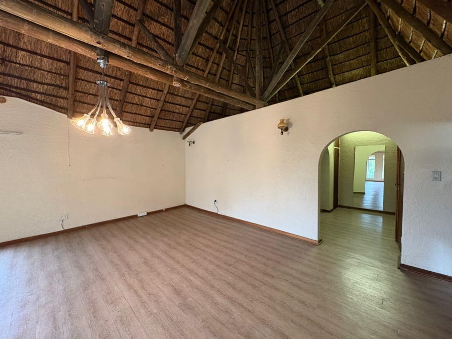 5 Bedroom Property for Sale in Protea Park North West